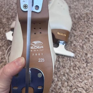 EDEA Overture Figure Skates Size 225 with Blade