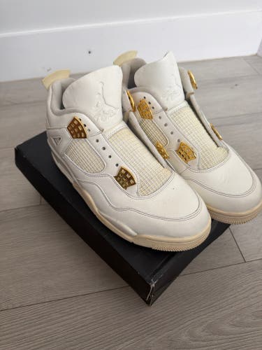 White Unisex Size M 12.0 (W 13.0) Adult Air Jordan Jordan 4 Shoes (Used)