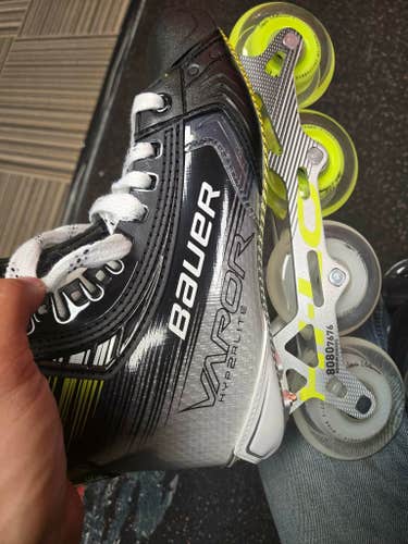 Bauer Vapor Hyperlite 2 Inline Skates Size 8.5 (Used)