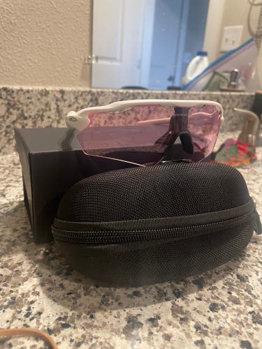 Unisex One Size Fits All Oakley Radar EV Sunglasses (New)