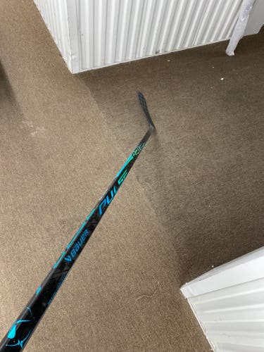 Senior Bauer Pulse Left Hand Hockey Stick P92 87 Flex (New)