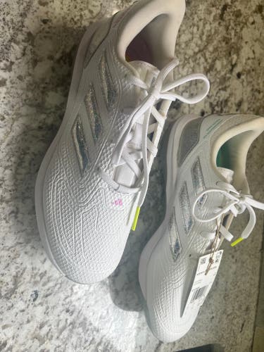 White Women's Size M 6.5 (W 7.5) Adidas Low Top Metal (New)