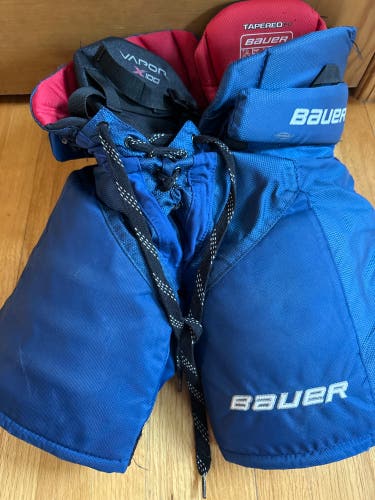 Junior Small Bauer Vapor X100 Hockey Pants (Used)