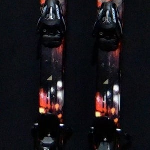ROSSIGNOL SCIMITAR JR SKIS SIZE 140 CM WITH NEW ATOMIC BINDINGS