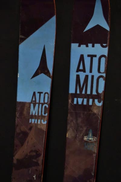 ATOMIC AUTOMATIC 102 SKIS SIZE 172 CM WITH ATOMIC BINDINGS