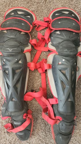 Red Mizuno Samurai Catcher's Set (Used)