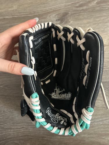 Rawlings FP110 RH Softball Glove 11" (New)