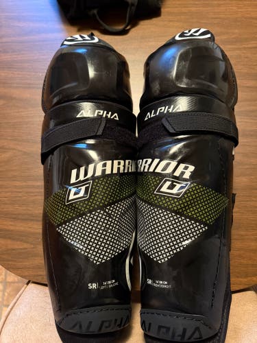 Senior Warrior Alpha LT 14" Shin Pads (Used)