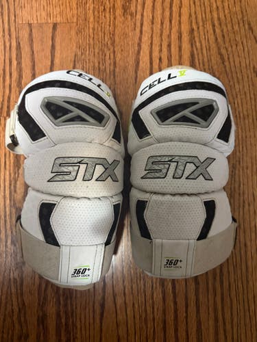 Small Adult STX Cell V Arm Pads (Used)