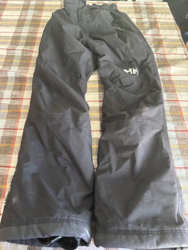 Black Men's Youth Size 16 Helly Hansen Ski Pants (Used)