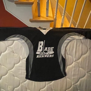 Black Large/Extra Large Kids Unisex Jersey (Used)