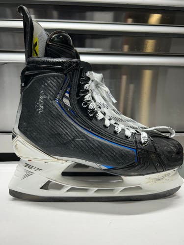 Bauer Vapor Hyperlite2 Hockey Skates OHL Pro Stock Size 9.5 FIT 2 296MM (Used)