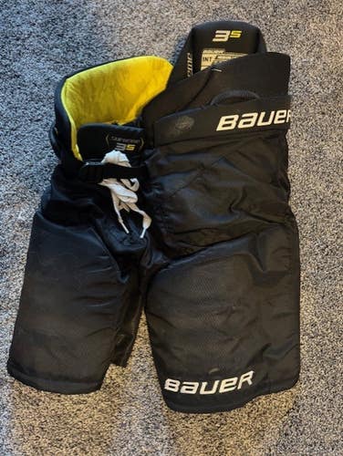 Intermediate Medium Bauer Supreme 3S Hockey Pants (Used)