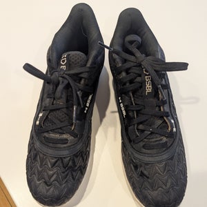 Black Men's Size M 7.0 (W 8.0) Adult Under Armour Low Top Molded Cleats (Used)