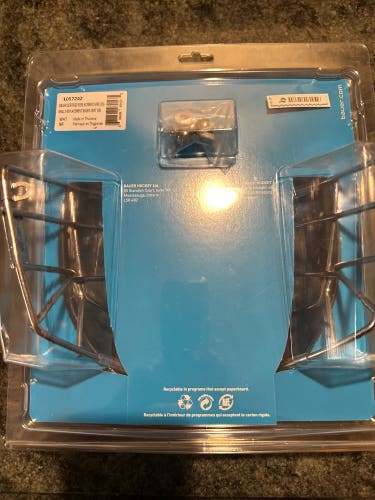 Senior Small 2024 Bauer GRW SS Goalie Mask (Used)