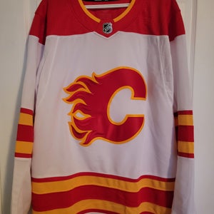 Used Calgary Flames Away Jersey (size 56)