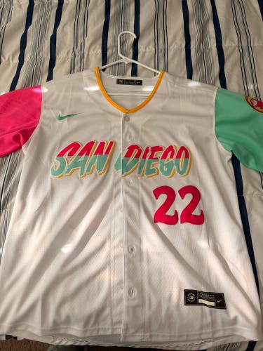 Padres City Connect Large Men's Nike Jersey (Like new worn once)