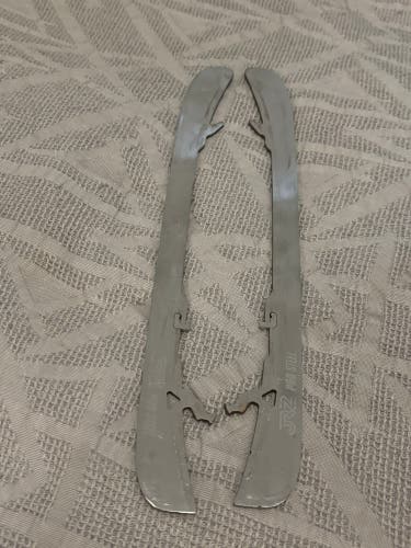 JRZ Multi Fit Pro Stock Hockey Steel Runners Size 287 288 Bauer Edge CCM XS