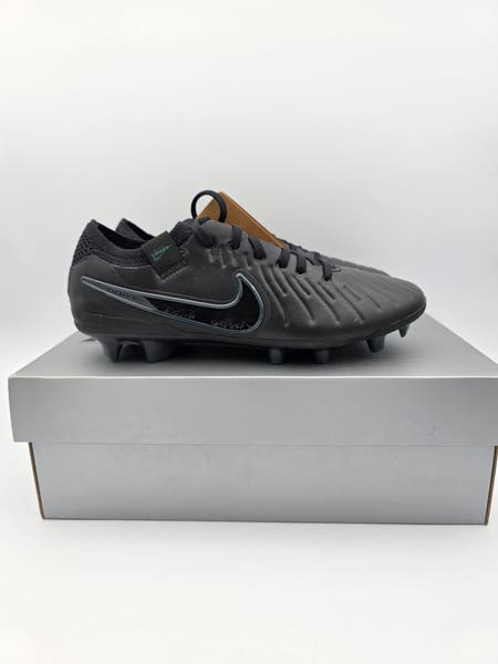 New Men\'s 7 Wonen\'s 8.5 Nike Tiempo Legend 10 Elite FG Shadow Pack Soccer Cleat Nike Tiempo Legend 10 Elite AG - Shadow Pack | WeGotSoccer main image 4
