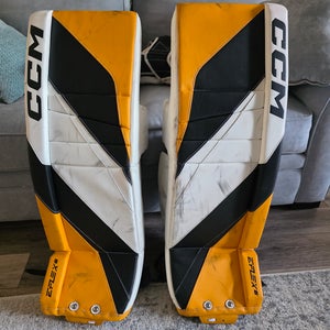 34" CCM Extreme Flex 6 Pro Goalie Leg Pads Pro Stock (Used)