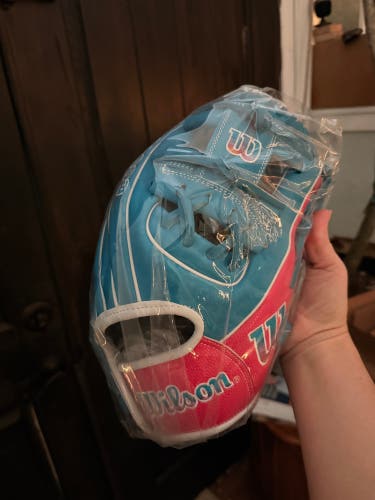 2025 Wilson A2000 RH Infield Baseball Glove 11.5" (New)