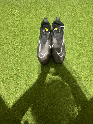 Nike baseball cleats. Brand new