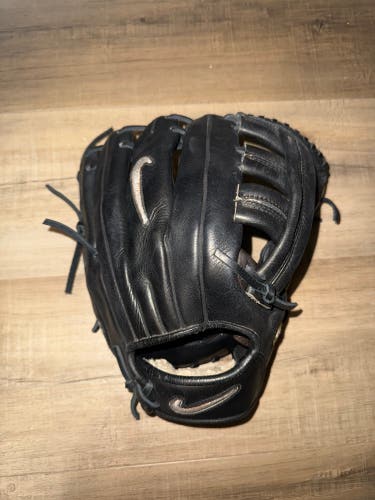 2009 Nike Pro Gold RH Infield Baseball Glove 12" (Used)