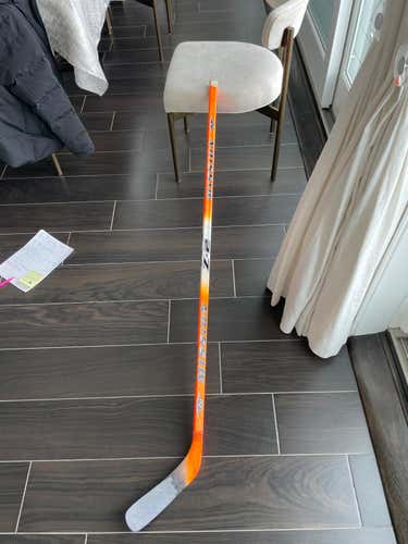 Mission Zedcore Z-2 Right Handed Hockey Stick 100 Flex Taper with Blade Senior