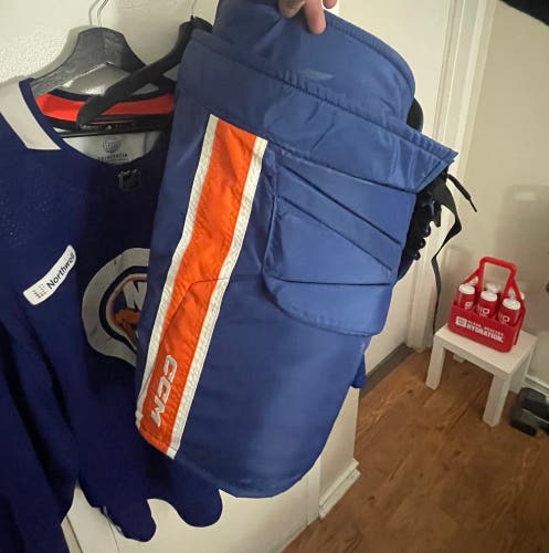 Senior 2025 CCM HPG 14A Hockey Goalie Pants Pro Stock (Used)