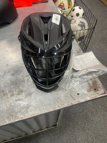 Used Cascade XRS Lacrosse Helmet Black One Size 11337-S000478539