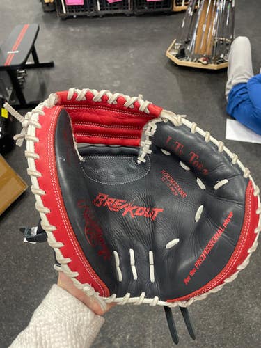 Used Rawlings BREAKOUT BB/SB Catchers RH Throw Red 32 1/2" 11337-S000478557