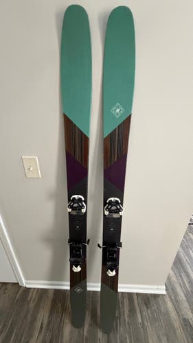 Men's 2017 K2 177 cm All Mountain Marksman Skis With Bindings Max Din 12 (Used)