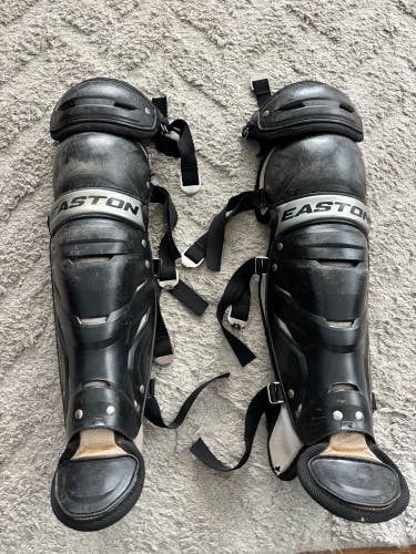 Black Easton Gametime Catcher's Set (Used)