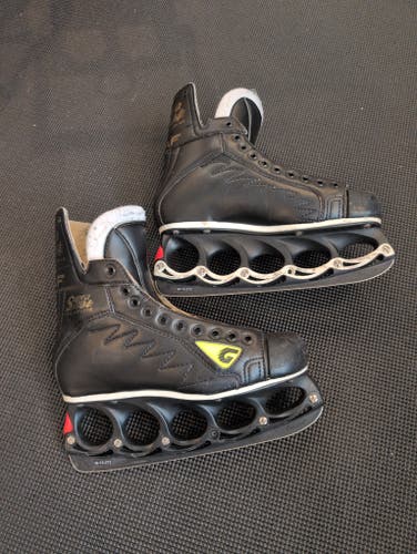 Black Graf Supra 704 Hockey Skates 8 (Used)