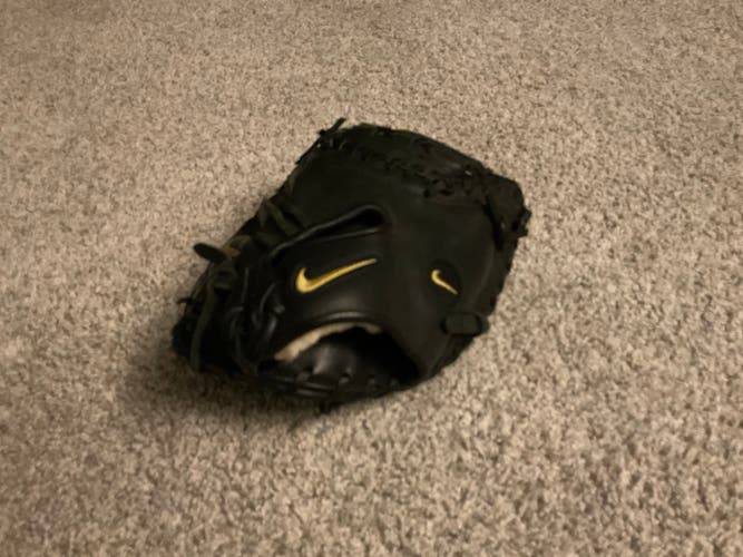 Nike Pro Gold RH Catcher's Baseball Glove (New)