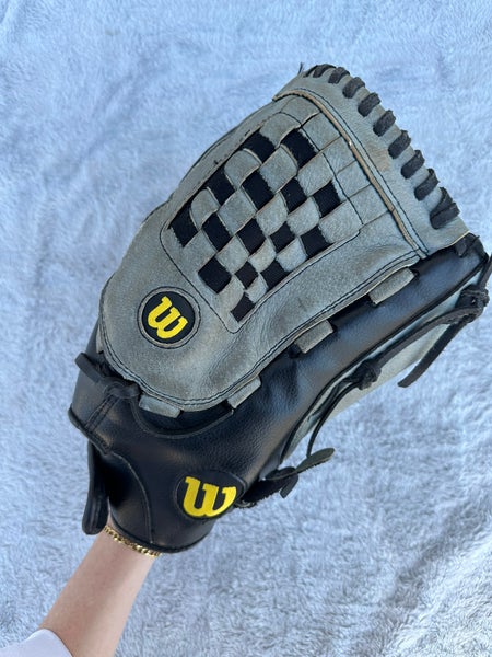 Black Wilson A360 RH All Purpose Slowpitch Glove 14" (Used)