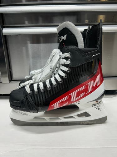 CCM JetSpeed FT4 Pro Hockey Skates Size 7.5 Regular Width Pro Stock 280mm (New)