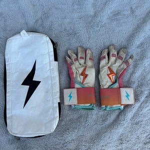 White Youth Small Bruce Bolt Batting Gloves (Used)