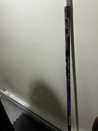 Senior Bauer Pulse Right Handed Hockey Stick P28 65 Flex (New)