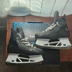 PRO-STOCK NEW True Cat. 5x4 Blackout Skates, senior 9.5