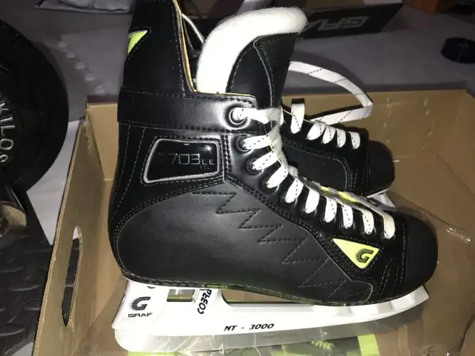 New Graf G703 LE skates Size 6D (NEW)