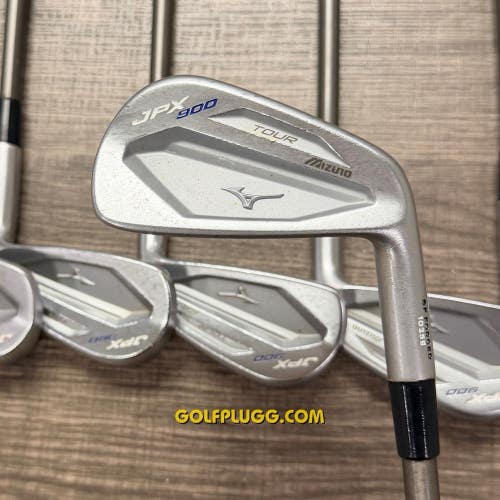 +1/2 Mizuno JPX 900 Tour Iron Set 4-PW / Steelfiber X Stiff (295)