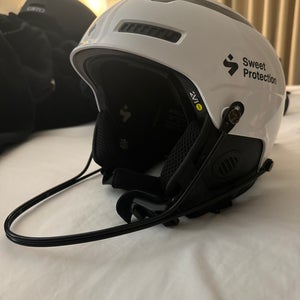 Unisex Medium/Large Sweet Protection SlalomHelmet (Used) FIS Legal