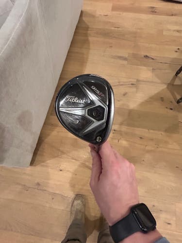 Men's 2015 Titleist 915 F Right Handed Fairway Wood Regular Flex 3 Wood (Used)
