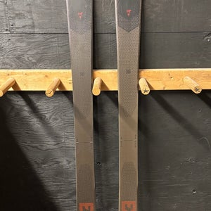 All Mountain 167 cm Rossignol Experience 86 Ti Skis With Bindings Max Din 11 (New)