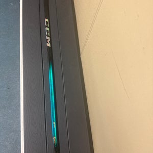 Intermediate CCM JetSpeed FT8 Pro Right Handed Hockey Stick P29 65 Flex Pro Stock (New)