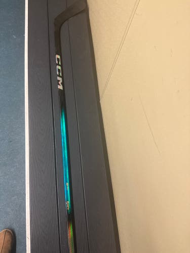 Intermediate CCM JetSpeed FT8 Pro Right Handed Hockey Stick P29 65 Flex Pro Stock (New)