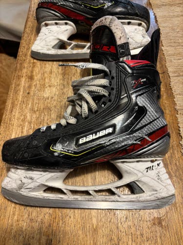 2019 Bauer Vapor 2X Pro Hockey Skates Regular Width 7 (Used)