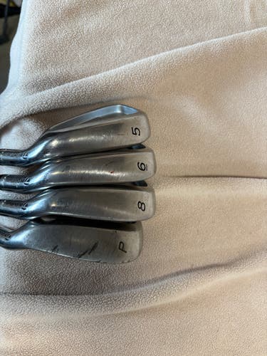 Men's TaylorMade Rac Right Handed Iron Set Regular Flex 4 Pieces Graphite/Steel Shaft (Used)