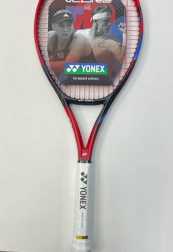 Yonex VCore 100L Grip Size 4
